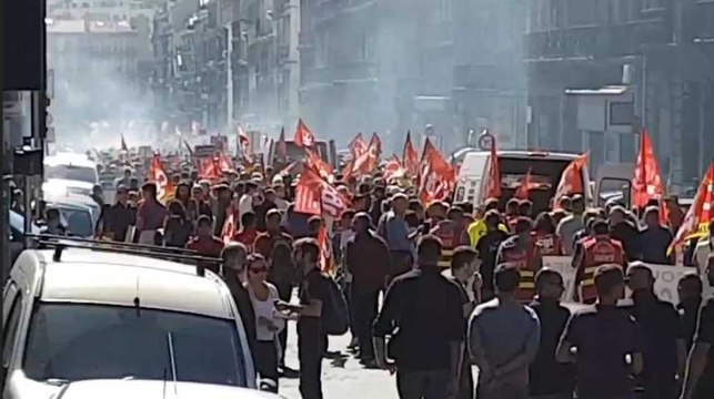 Marseille manifeste contre la réforme du Code du Travail