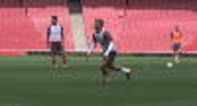 Wilshere wants Arsenal stay, but Wenger's not so certain