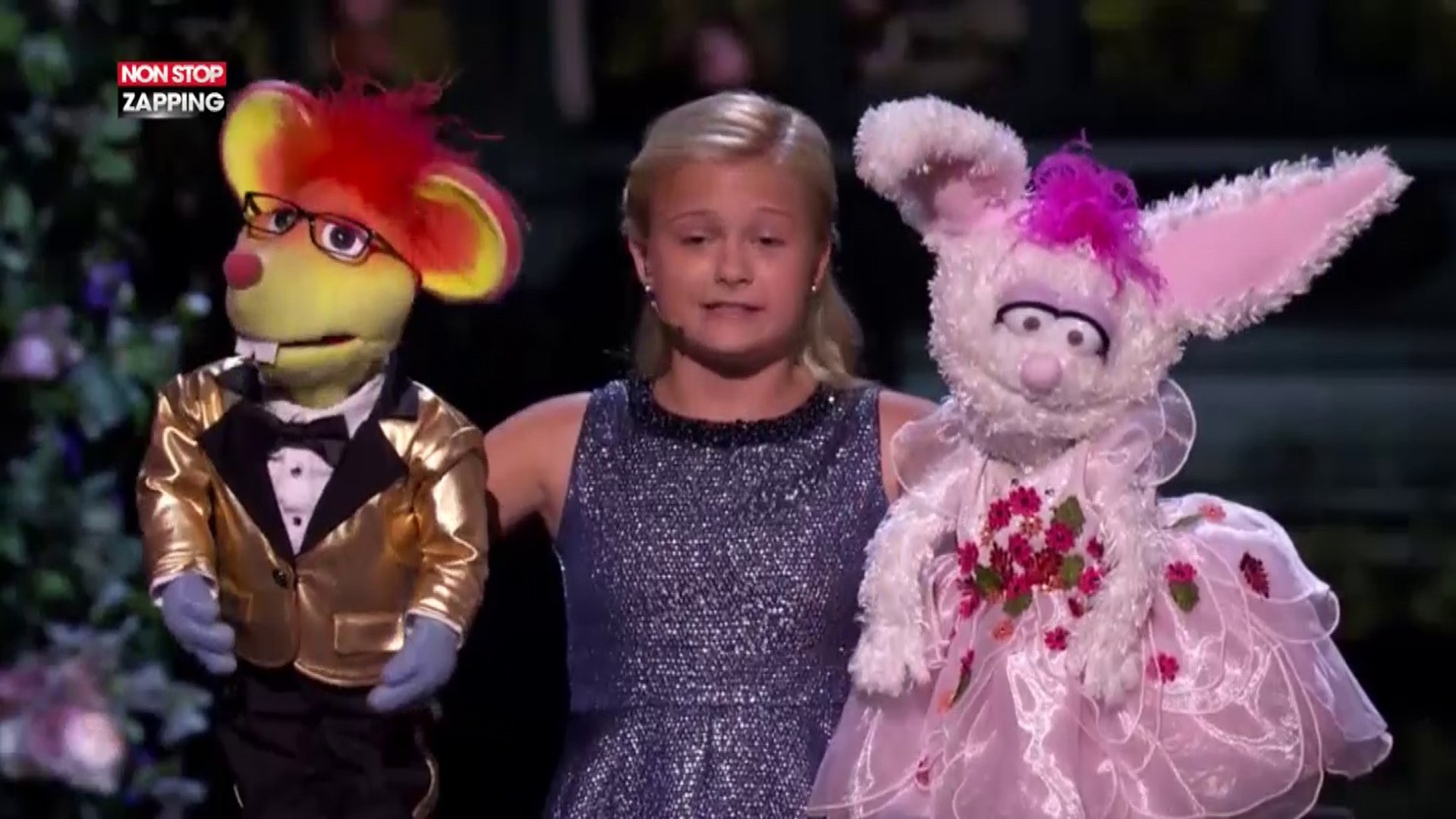 Une fille de 12 ans fait un numéro de ventriloque à America's Got Talent