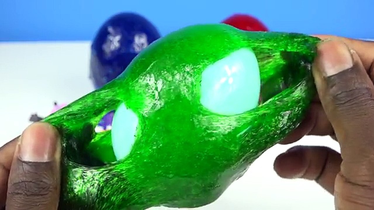 Des œufs pet dans magique micro onde mastic spongieux se tourne Trolls surprise barbie pokemon f