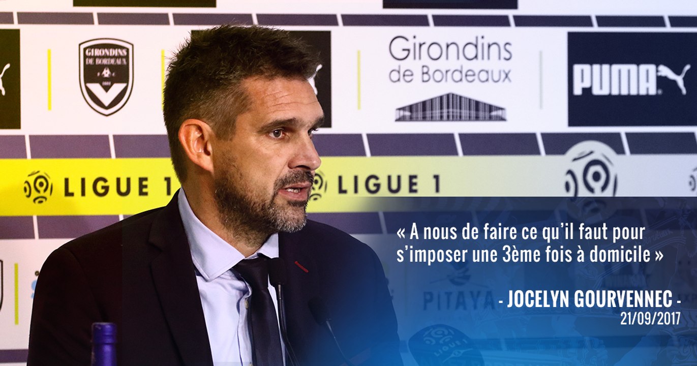 Jocelyn Gourvennec face à la presse avant d'affronter Guingamp