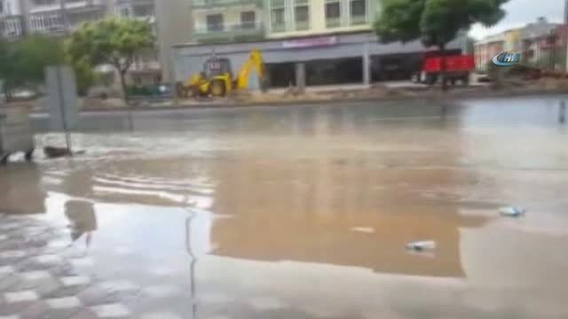 Sağanak Yağış Sonrası Soma'da Evleri Su Bastı