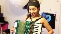 The Skorys play the accordion!