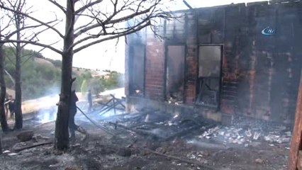 Kulübe Yangını Ormana Sıçramadan Son Anda Önlendi