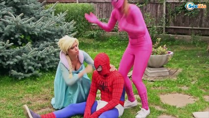 Tải video: Frozen Elsa & Spiderman TOILET PRANK! Princess Anna Maleficent Spidergirl Superheroes in Real Life