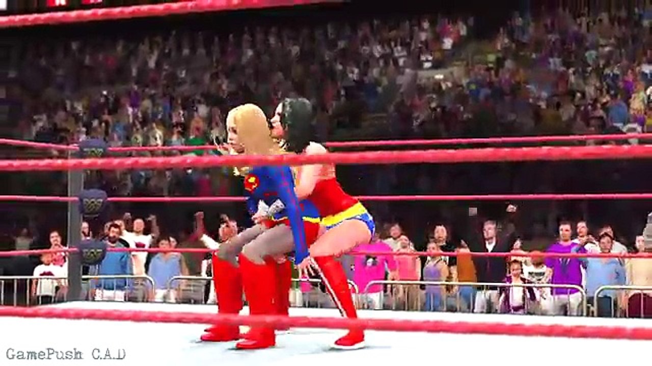 Supergirl vs Wonder Woman / Wrestling Battle WWE 2K16
