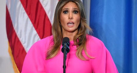 Melania Trump'ın Elbisesi Sosyal Medyanın Diline Düştü