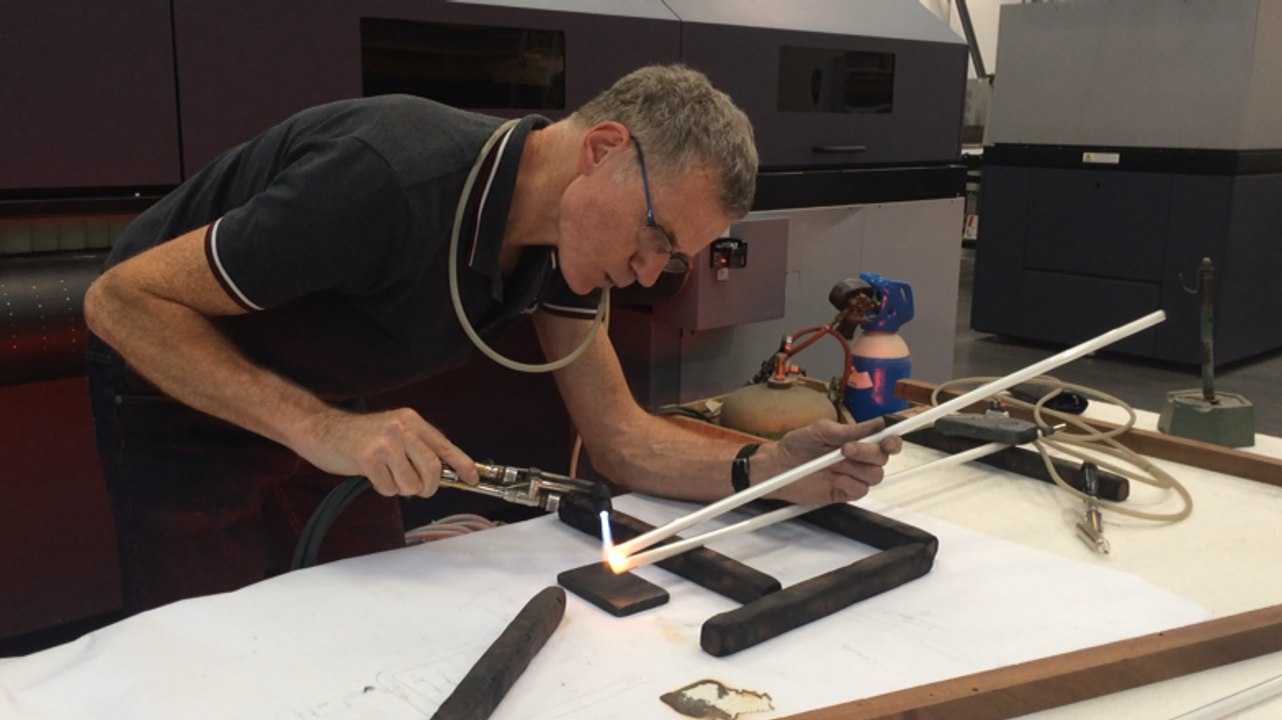 Démonstration d'une souffleur de verre - néoniste