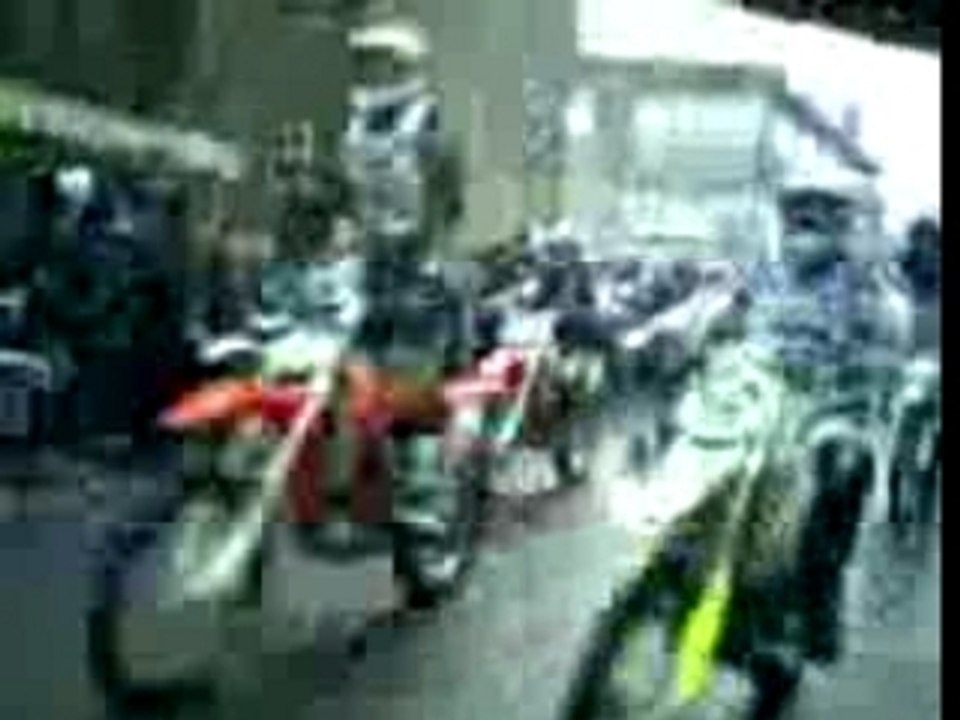 defiler de moto impressionnant