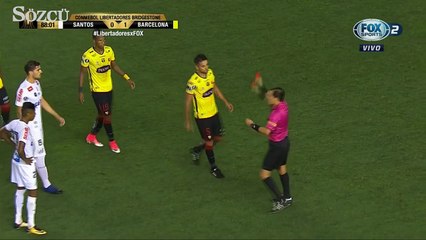 Libertadores Kupası'nda Santos-Barcelona SC maçına tükürük damga vurdu!