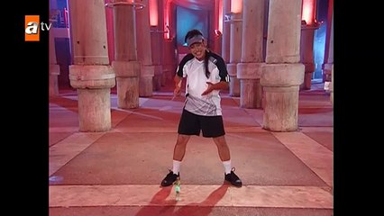 Selena, Hadese ceza veriyor! by Scott Haney