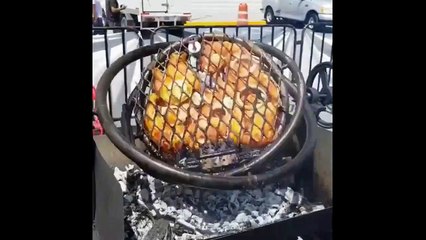 Un super grill barbecue gyroscope