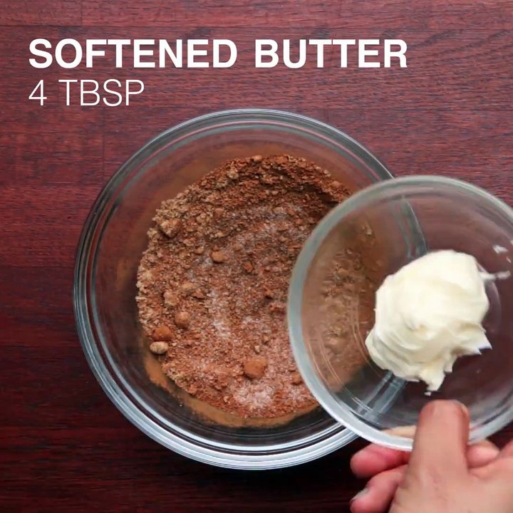 Cinnamon Roll Wreath