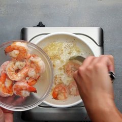 Creamy One-Pot Spinach Shrimp Pasta