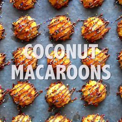 Easy Coconut Macaroons with Chocolate