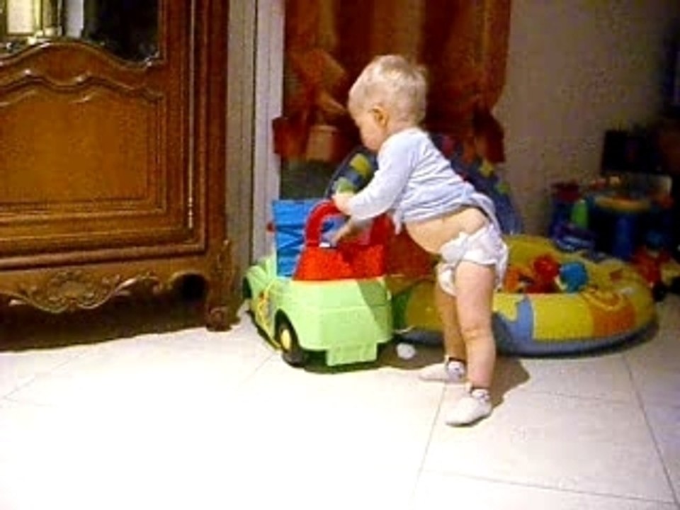 Léo en couche