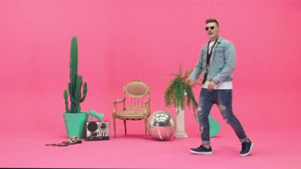 Lippe - Tirando A Blusa