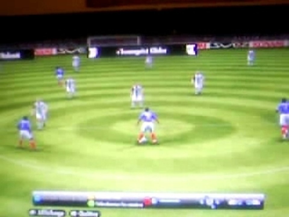 But Henry frappe lointaine PES 2008
