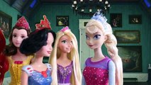 Frozen Elsa Grávida Recebe Visita das Disney Princesas em Português! Novelinha da Frozen