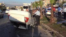 Antalya Aşırı Hızlı Otomobil, Tur Midibüsüyle Çarpıştı 1 Ölü