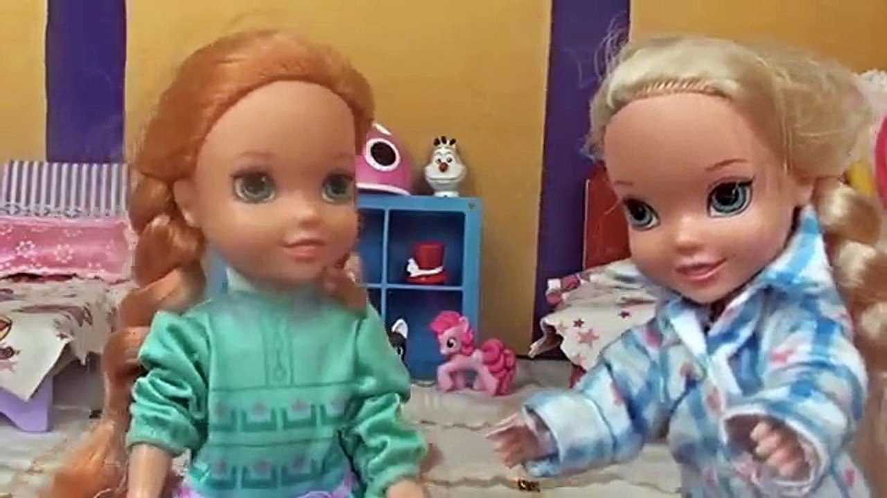 Elsa and Anna Toddlers Dentist! Loses 1st tooth Tooth Fairy Brushing ...
