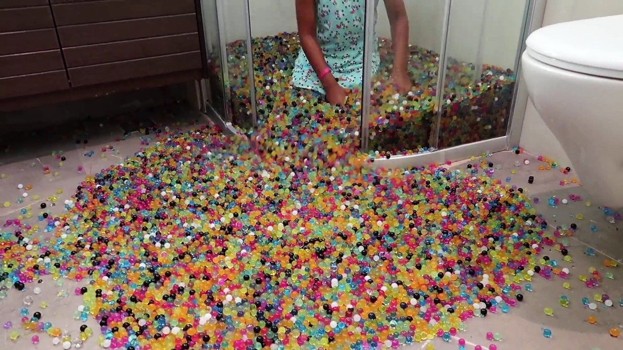 Bad Baby Crazy Orbeez Bath Party Spa Compilation Daddy Freaks Out - Toys AndMe