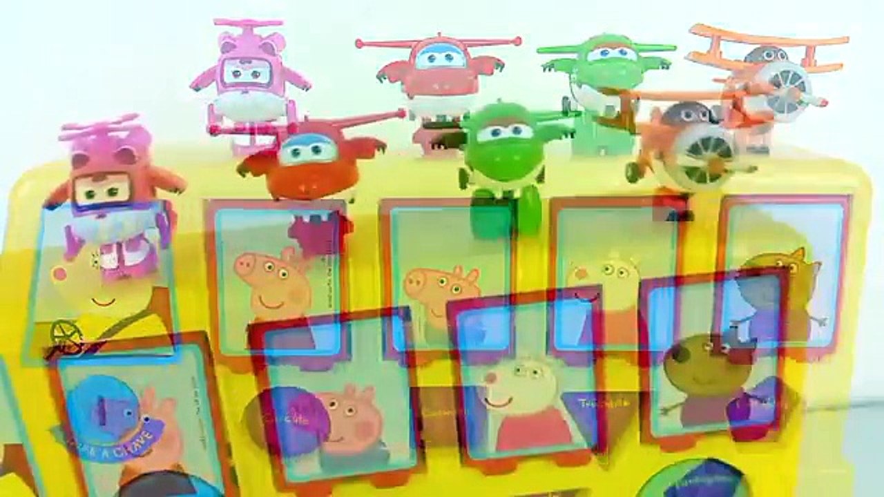 SUPERWINGS POP UP TOYS SURPRISES ONIBUS DE ATIVIDADES PEPPA PIG PORTUGUES