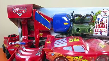 DISNEY CARS DESIGN & DRIVE LIGHTNING MCQUEEN HAWK TRANSFORMER NIGHT VISION PISTON CUP