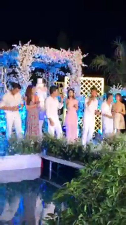 Dàn sao hát tưng bừng chúc mừng đám cưới của Nguyệt Ánh