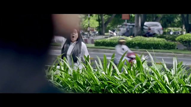 Chi Pu hát mộc lay động trên nền guitar