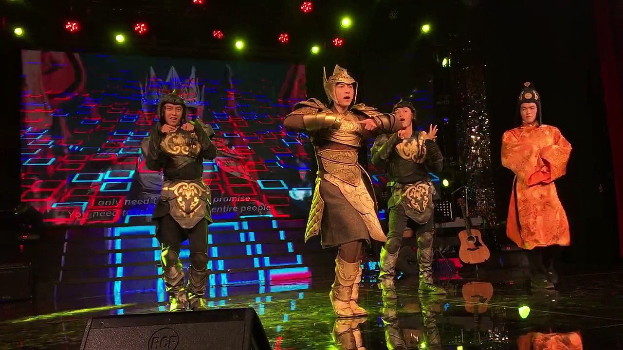 Isaac nhảy siêu bựa theo trào lưu PPAP