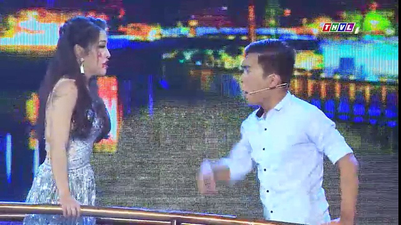 Puka khiến Hoài Linh khiếp vía với giọng hát khủng khiếp