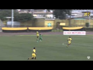 But Bangaly contre son camp