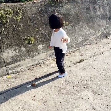 Cô bé “đầu bát úp” khiến dân mạng “dậy sóng” là ai? p3