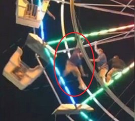 Lunapark Çalışanı, Mahsur Kalan Çocukları Kurtarmaya Çalışırken Düştü