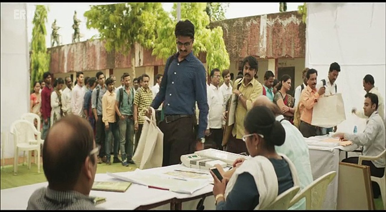 Chal Tu Apna Kaam Kar - king khan12322