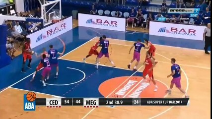 Džanan Musa sjajan prodor i koš