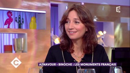 C à Vous : Charles Aznavour prend des nouvelles de Johnny Hallyday