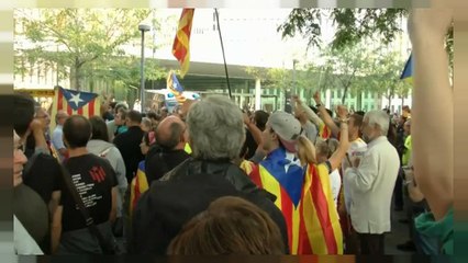 Madrid envoie des renforts de police en Catalogne
