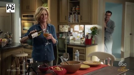 Watch Modern Family Season 9 Episode 1 - Lake Life | ABC Online HD