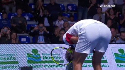 Paire n'a pas pu retenir ses larmes face à Goffin : la balle de match en vidéo