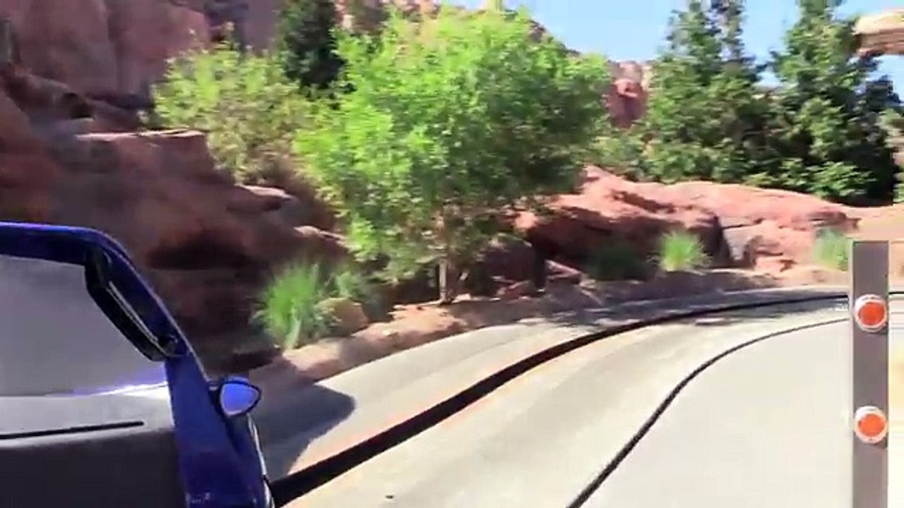 Radiator Springs Racers - Night Vision (HD POV : Full Ride) - Ramones Paint Shop - Day Time