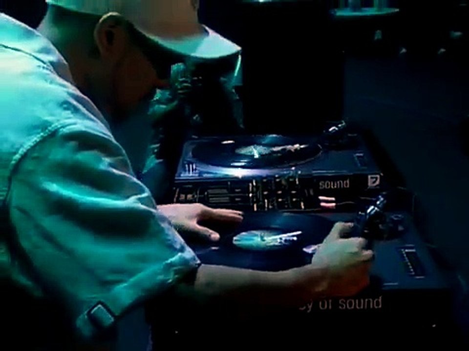 2000 - DJ Craze (USA) - DMC World DJ Final