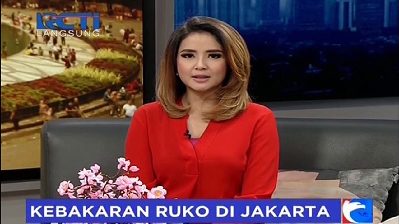 Kobaran Api Hanguskan Ruko Berlantai 4 di Tambora