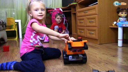 Bad Baby Shark Attack Little Baby | Little Babies Vs Shark | Видео для детей Tiki Taki