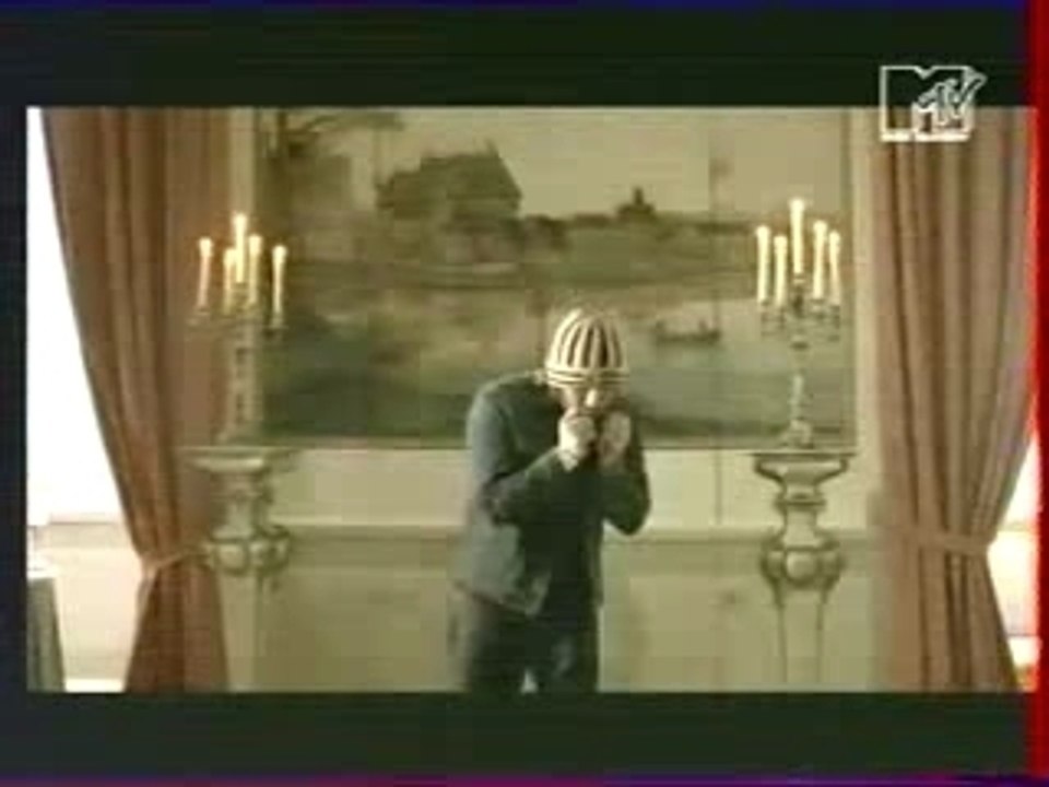 Joan Collins clip Badly Drawn Boy Pissing the wind