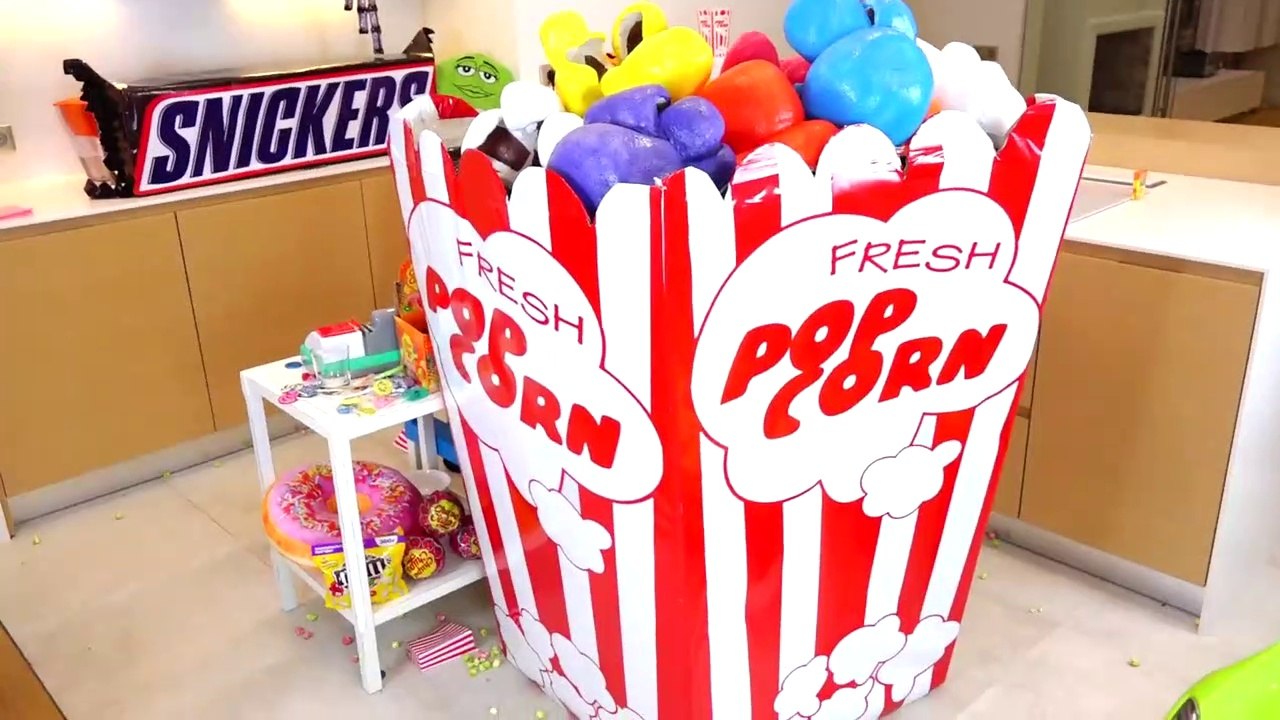Funny Kids & Giant Popcorn