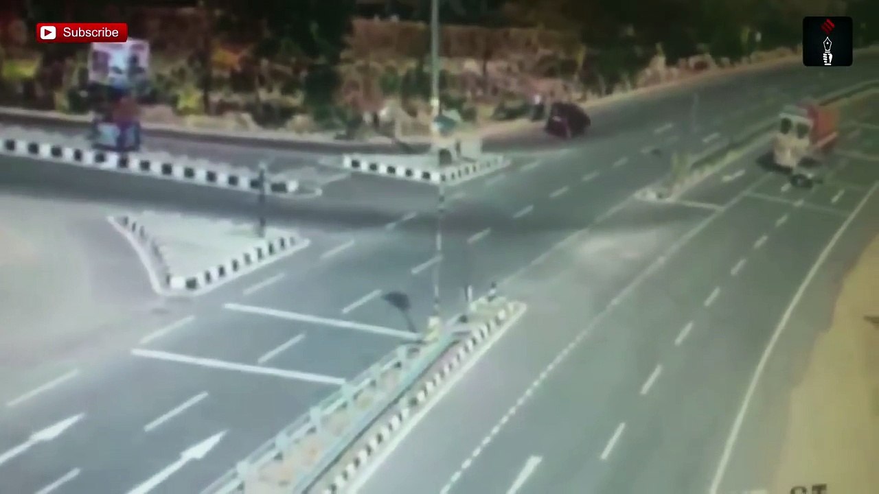 CCTV Footage Of Car Accident On Nizambad Hyderabad National Highway