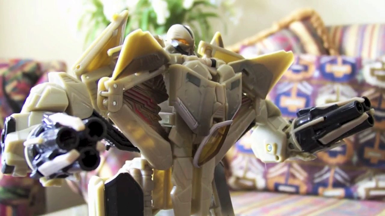 Megatron VS Galvatron (Transformers Stop Motion)