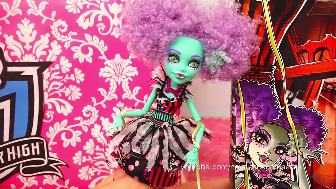 Caja sorpresa gigante de Monster High llena de juguetes, muñecas y playsets  - Vídeo Dailymotion